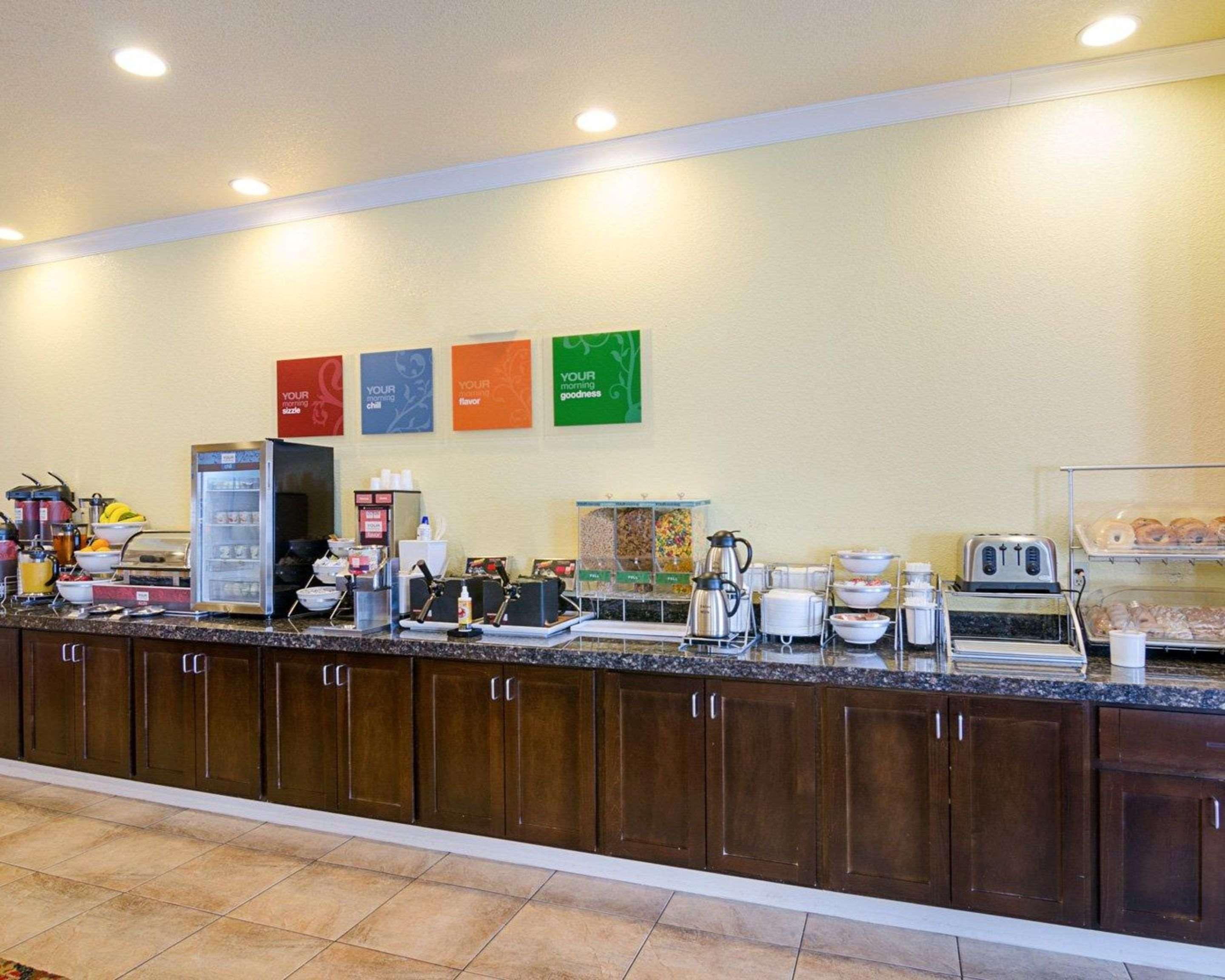 Comfort Inn & Suites Orange - Montpelier Zewnętrze zdjęcie