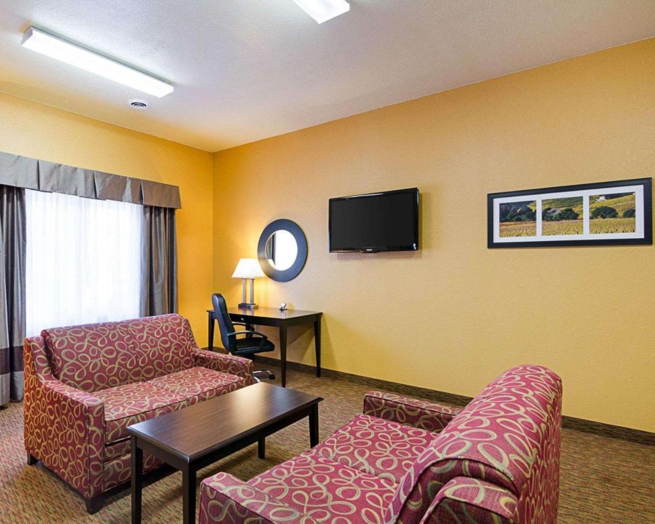 Comfort Inn & Suites Orange - Montpelier Zewnętrze zdjęcie
